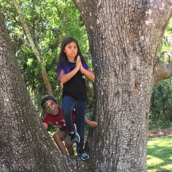 Meet your Posher! - Picture 5 of 5